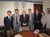 A 4-member delegation led by Prof. Sir Steve Smith, Vice-Chancellor and Chief Executive, University of Exeter, UK, visited CUHK on 19 November 2013 to explore collaboration opportunities.